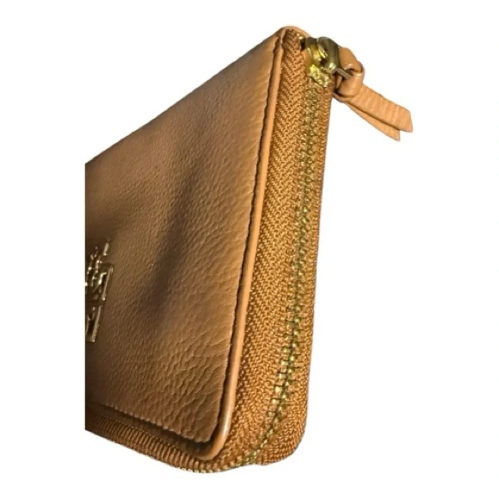 Tory Burch Pebbled Leather Zip Wallet